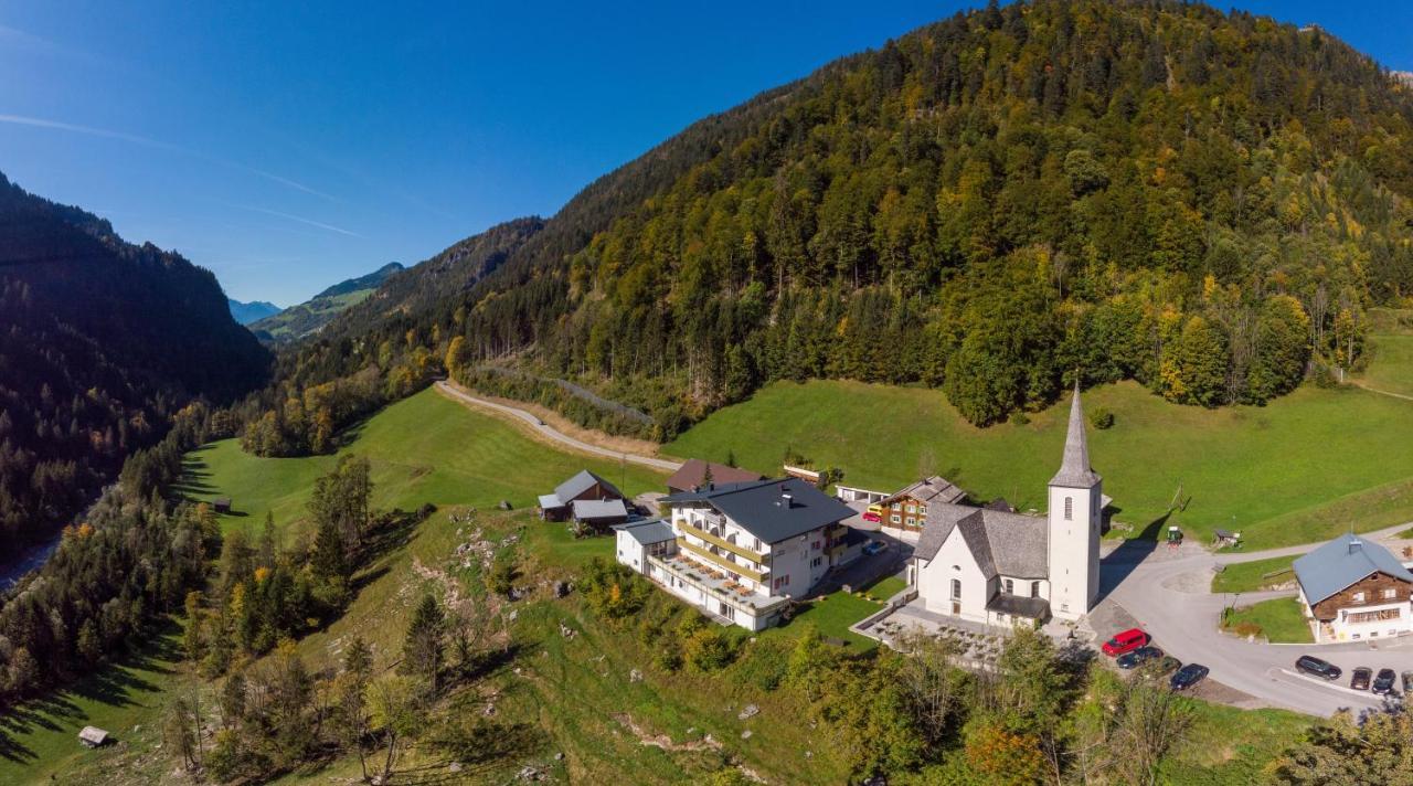Hotel Gasthof Kreuz Sonntag Exterior photo